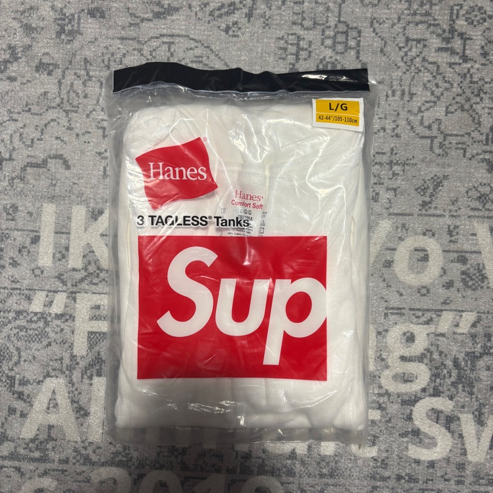 Supreme Hanes Tagless Tank Tops 3 Pack Mens Large White Ribbed Cotton NWT L New